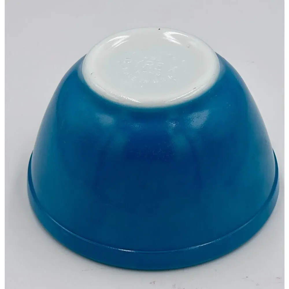 PYREX #401 Blue Primary Mixing Bowl A-56 Made in the USA